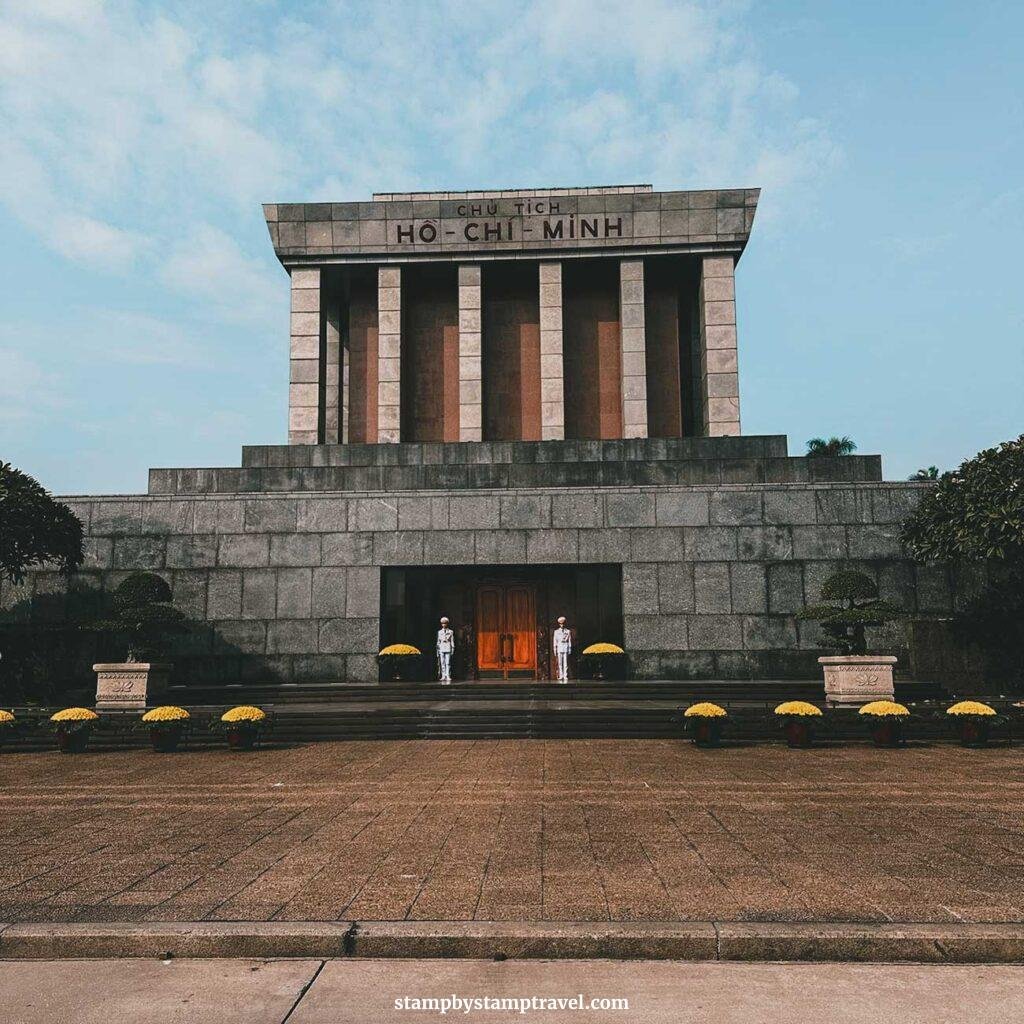 Mausoleo de Ho Chi Minh en Hanoi Vietnam