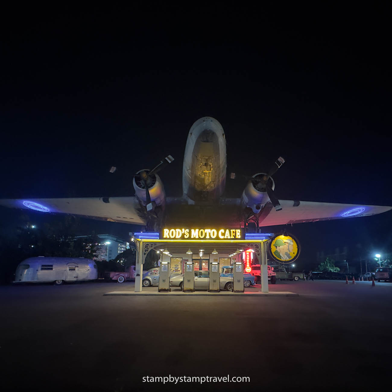 Train Night Market que ver en Bangkok