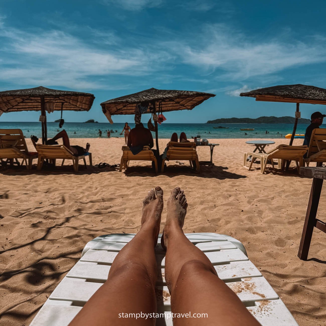 Relajarse en una hamaca en Nacpan Beach