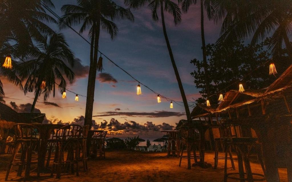 Mad Monkey Hostel Nacpan Beach