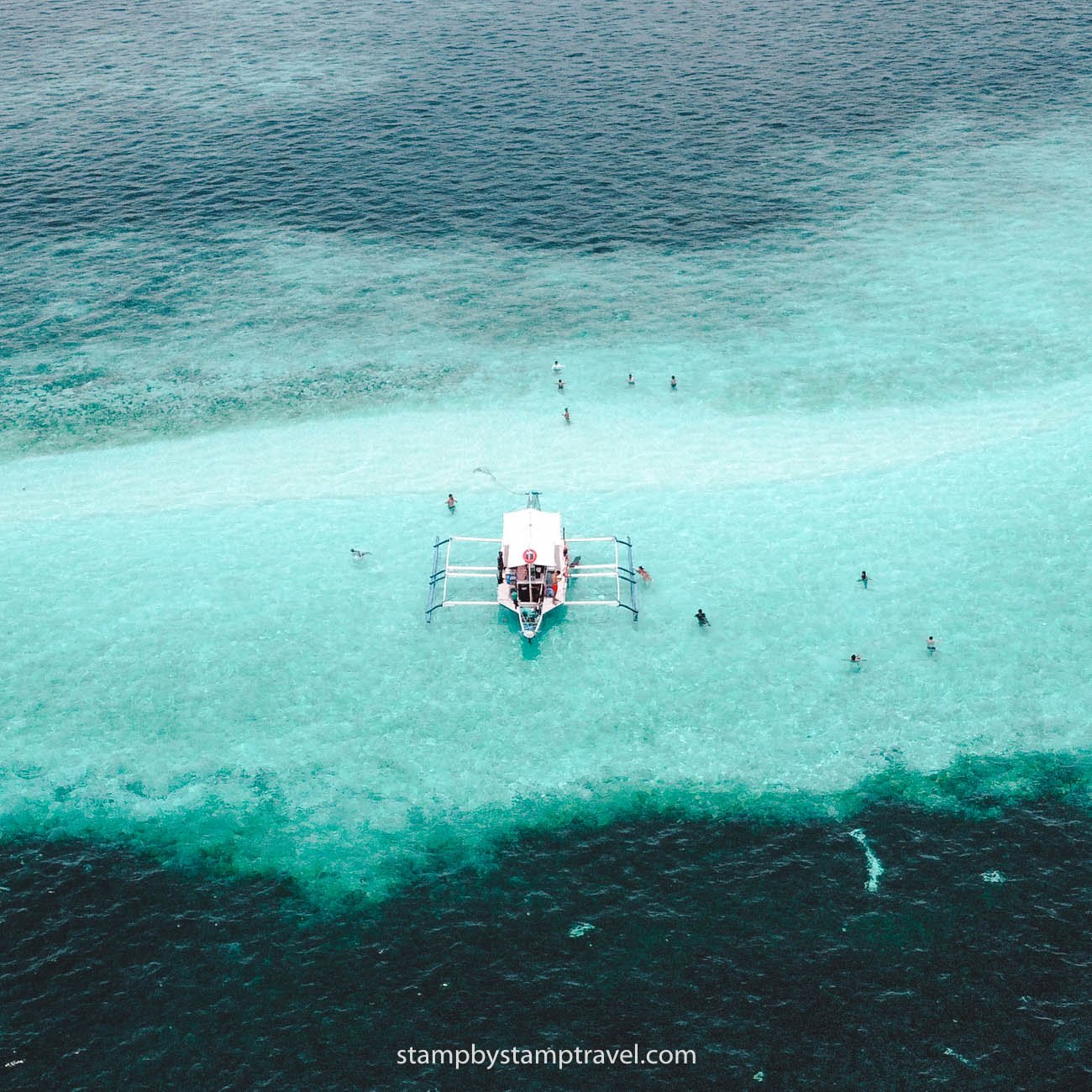 Sandbar en la ruta por Filipinas