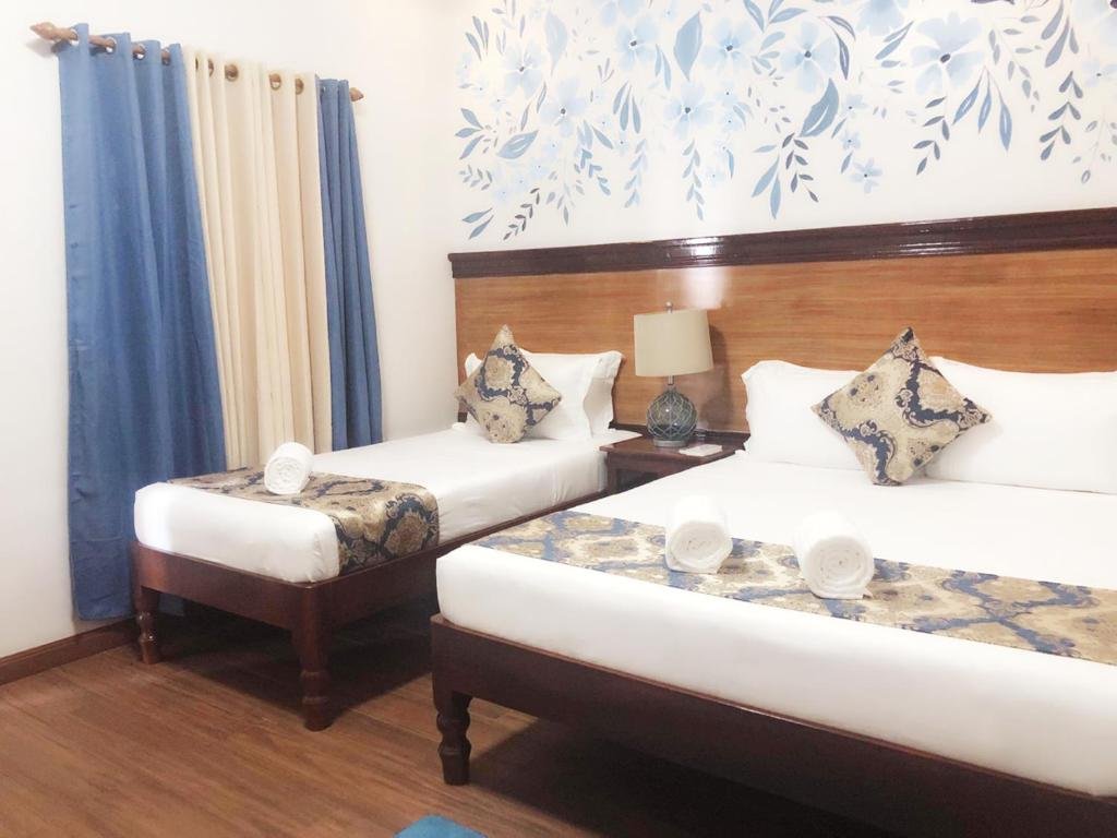 Blue Waters Inn