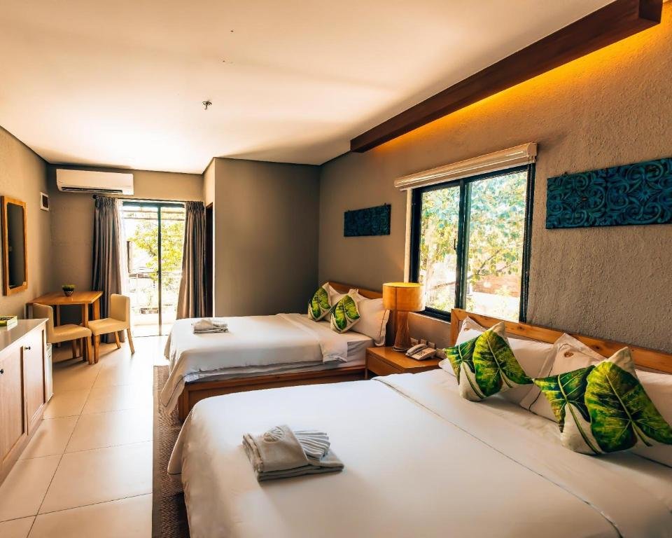 Pearl Vista de Coron