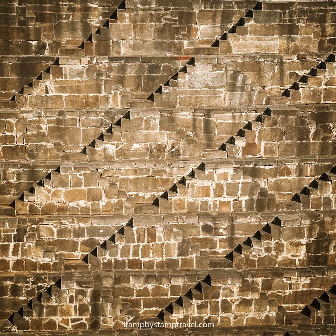 Simetría del Chand Baori en Rajasthan