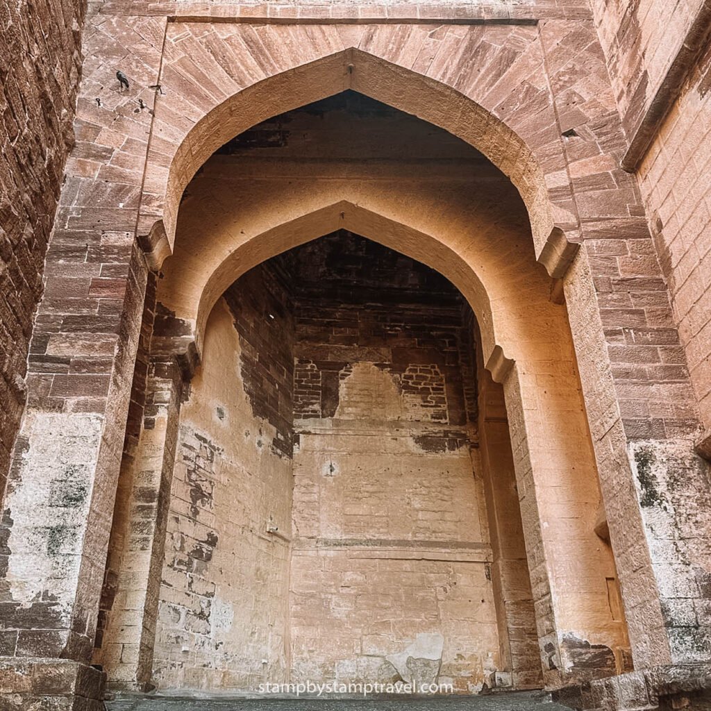 Puertas de Mehrangarh Fort en Rajasthan