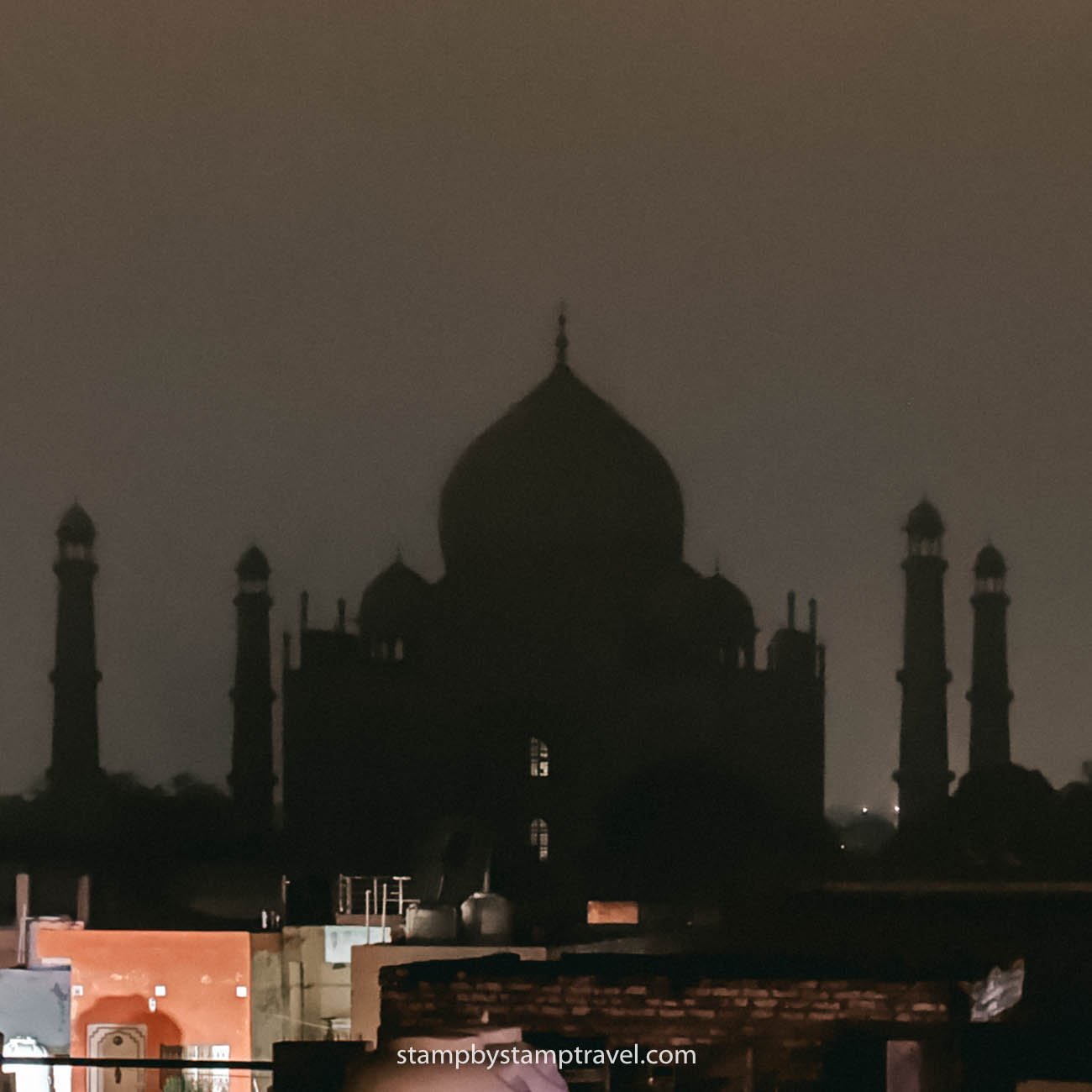 Taj Mahal Nocturno