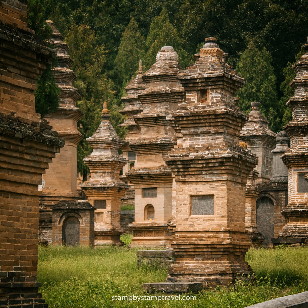 Bosque de pagodas en el Templo Shaolin en China