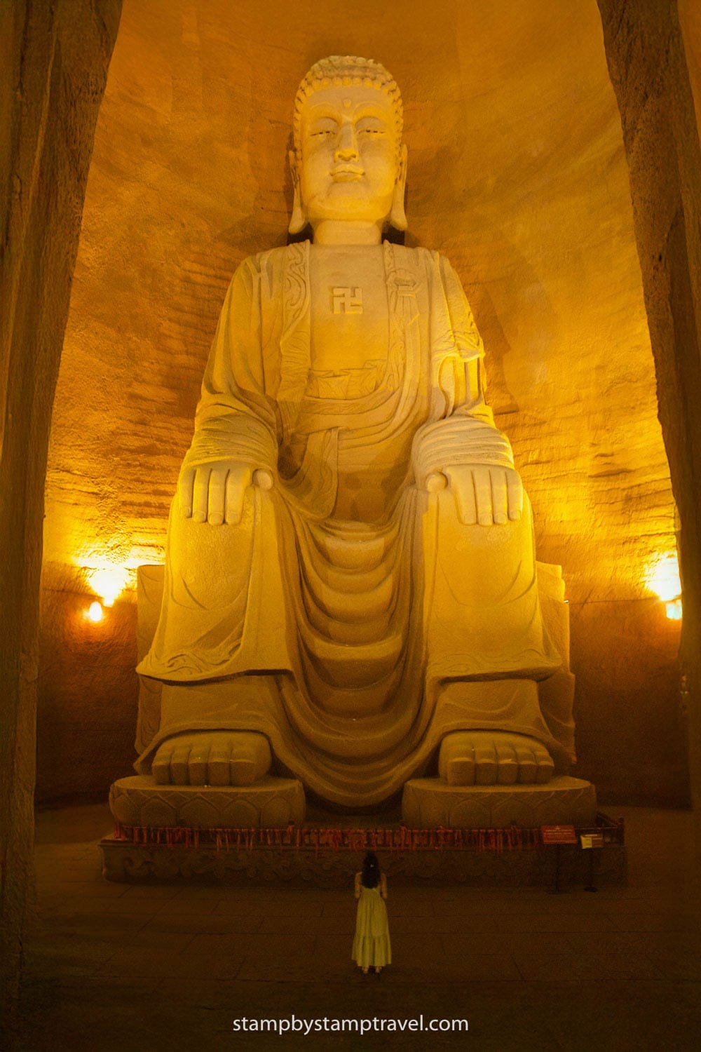 Cueva en el Gran Buda de Leshan