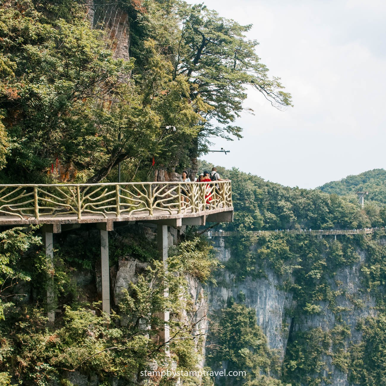 Pasarelas de la montaña Tianmen en Zhangjiajie