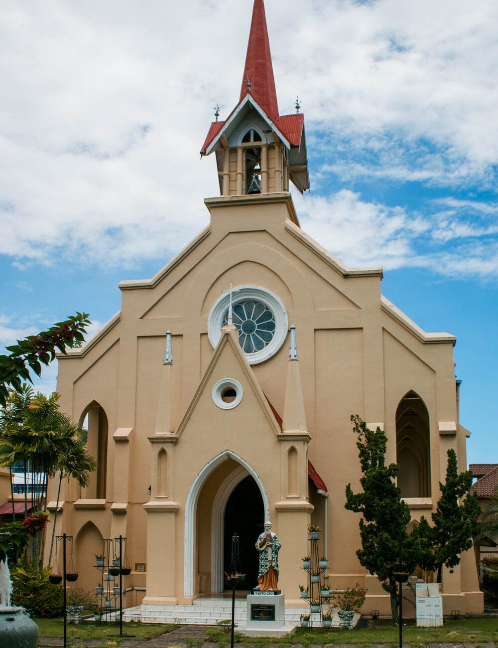 Iglesia colonial en Padang, Sumatra