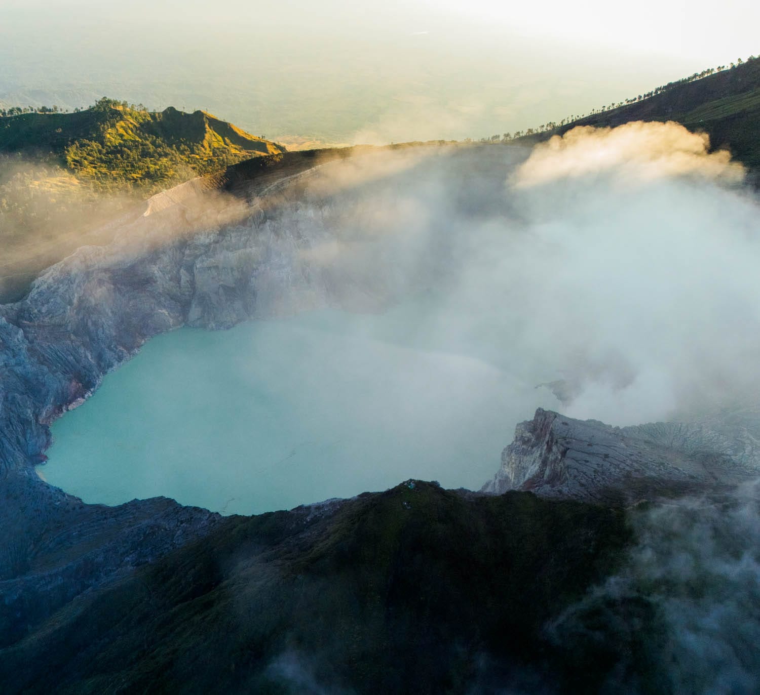 Volcán Ijen lava azul