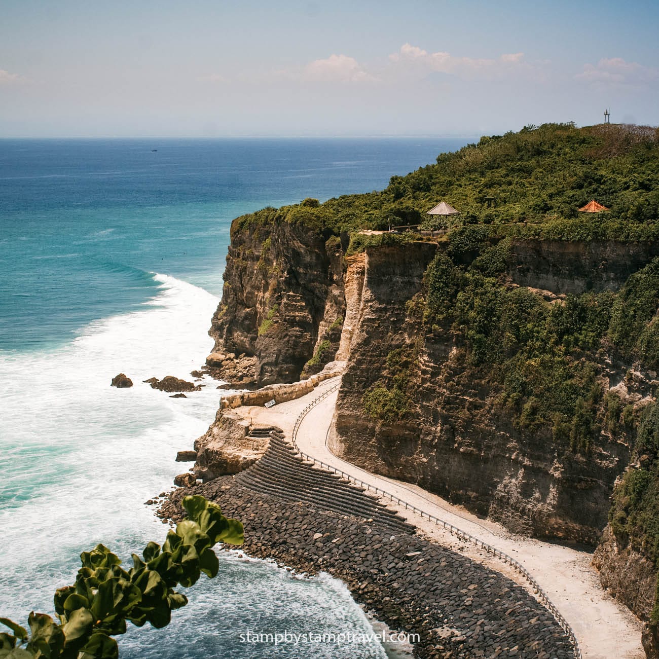 Acantilados en Uluwatu Bali