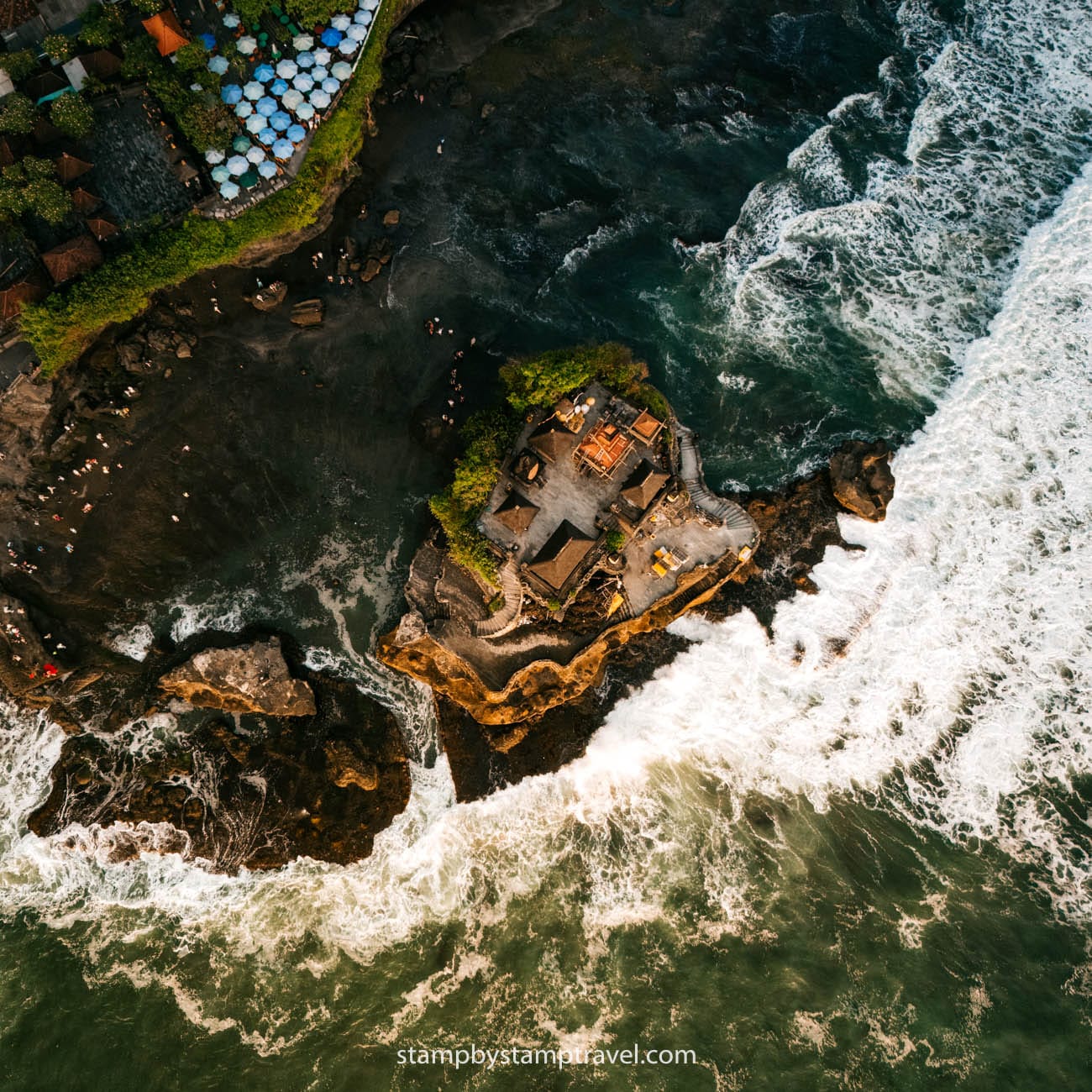 Tanah Lot Templo