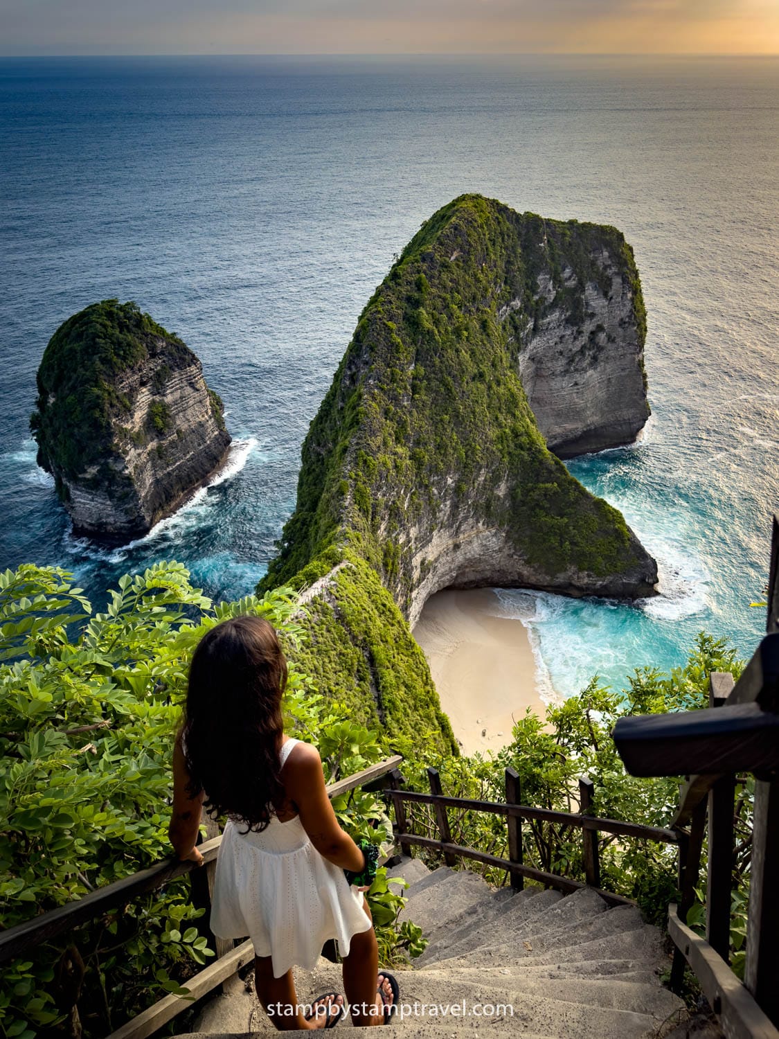 Bajada a Kelingking Beach en Nusa Penida