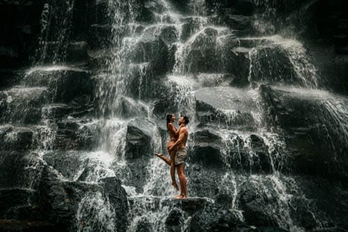 Cascada Kanto Lampo