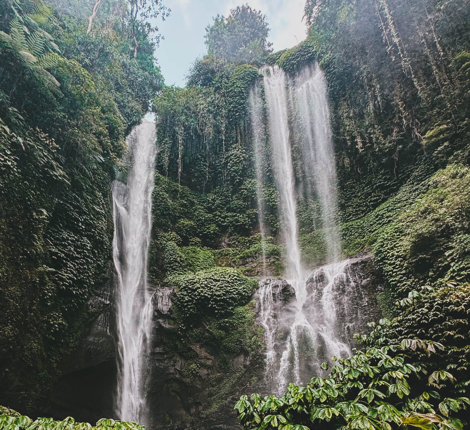 Cascada Sekumpul