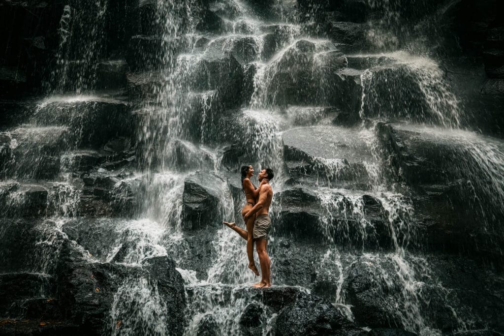 Kanto Lampo Waterfall