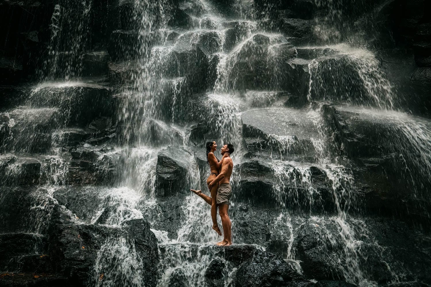Kanto Lampo Waterfall