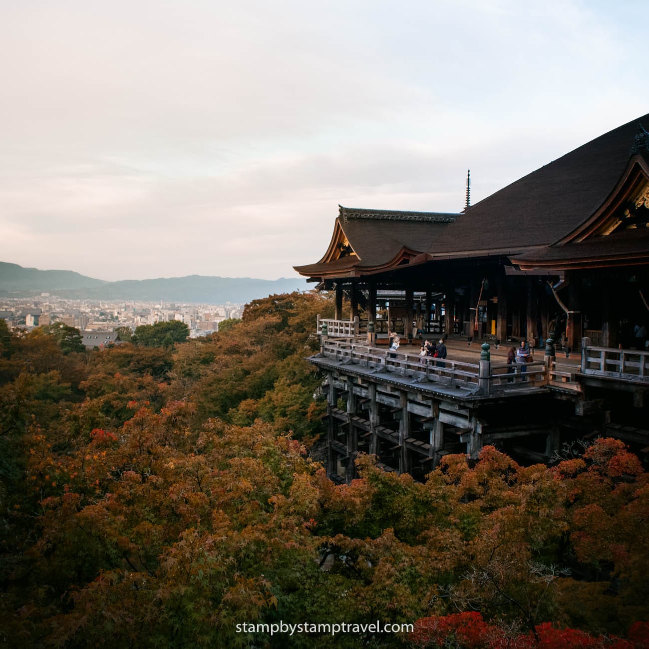 Kiyomizu Dera es otro imprescindible que ver en Kioto