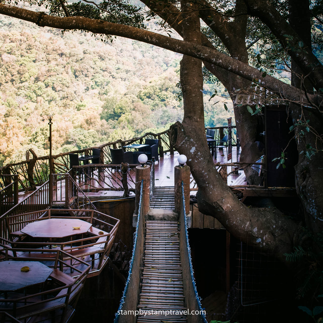 Giant Cafe Que ver en Mae Kampong