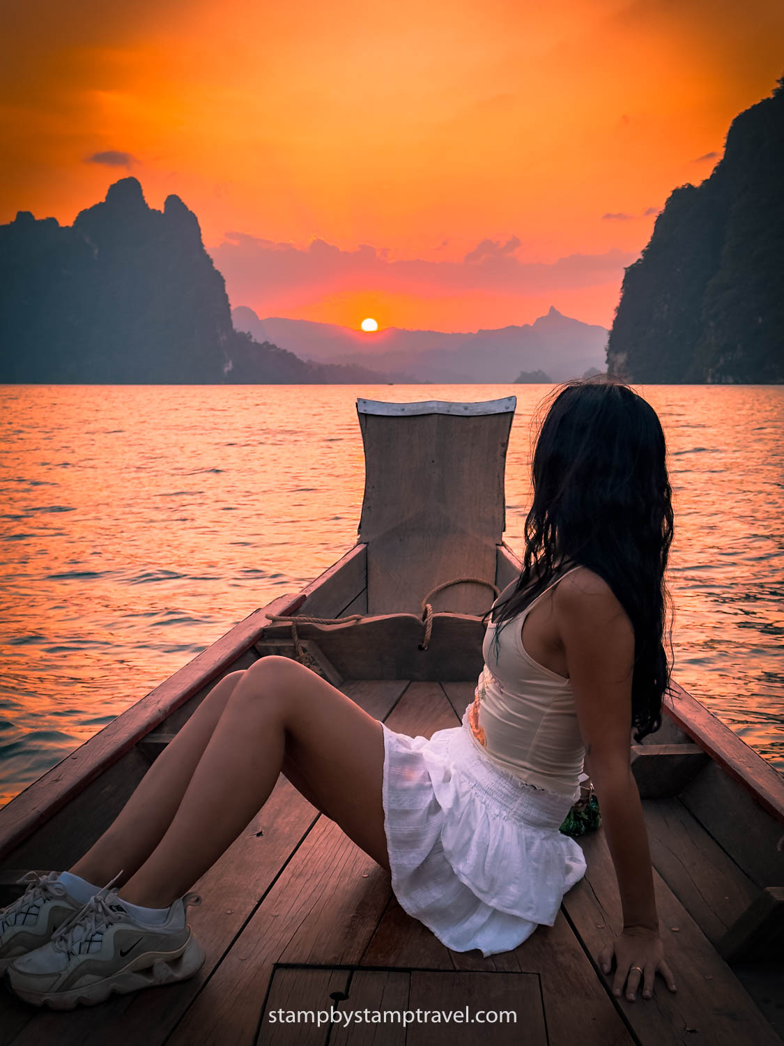 Leyre al atardecer en Khao Sok National Park