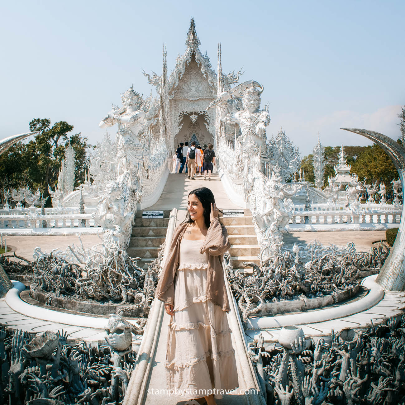 Puente del Templo Blanco de Chiang Rai
