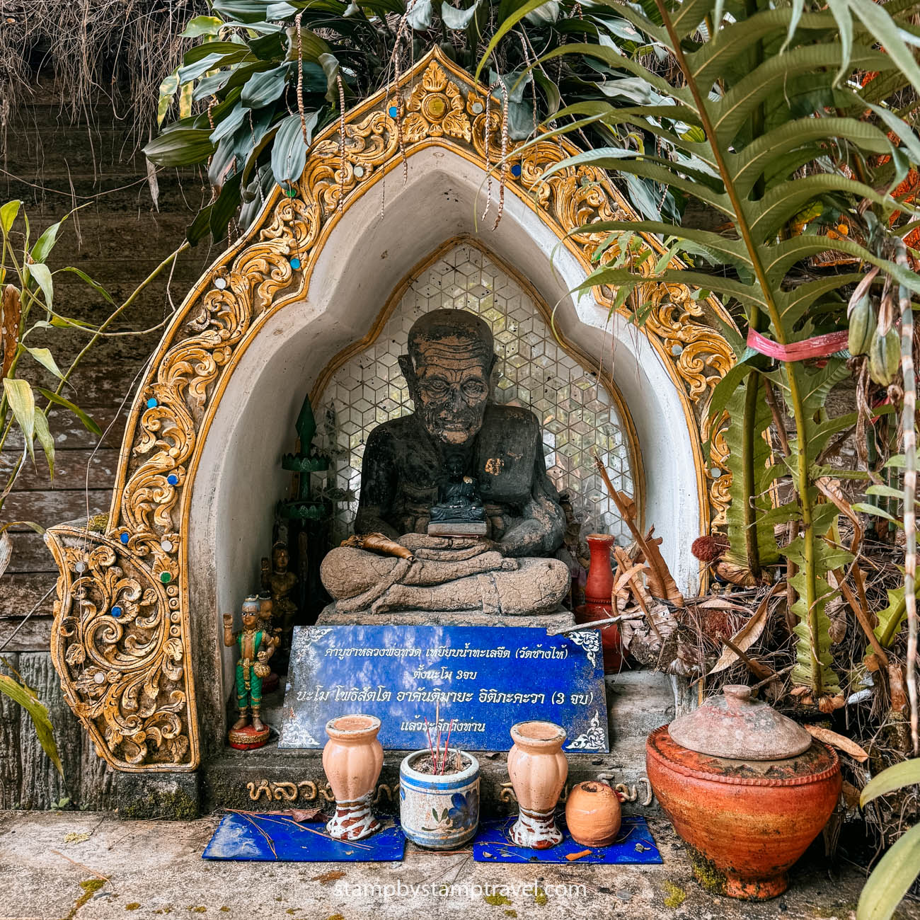 Templo del agua en Mae Kampong
