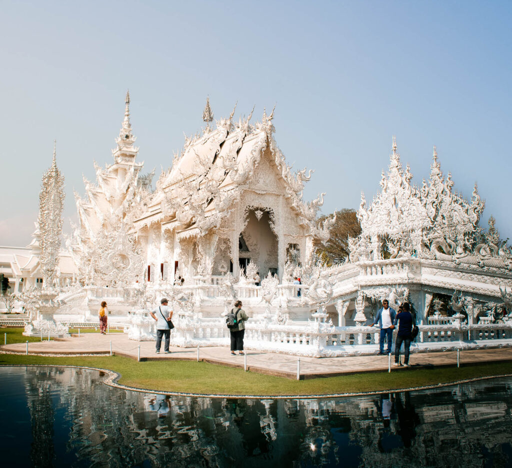 templo-blanco-de-tailandia-visita-el-wat-rong-khun-en-chiang-rai