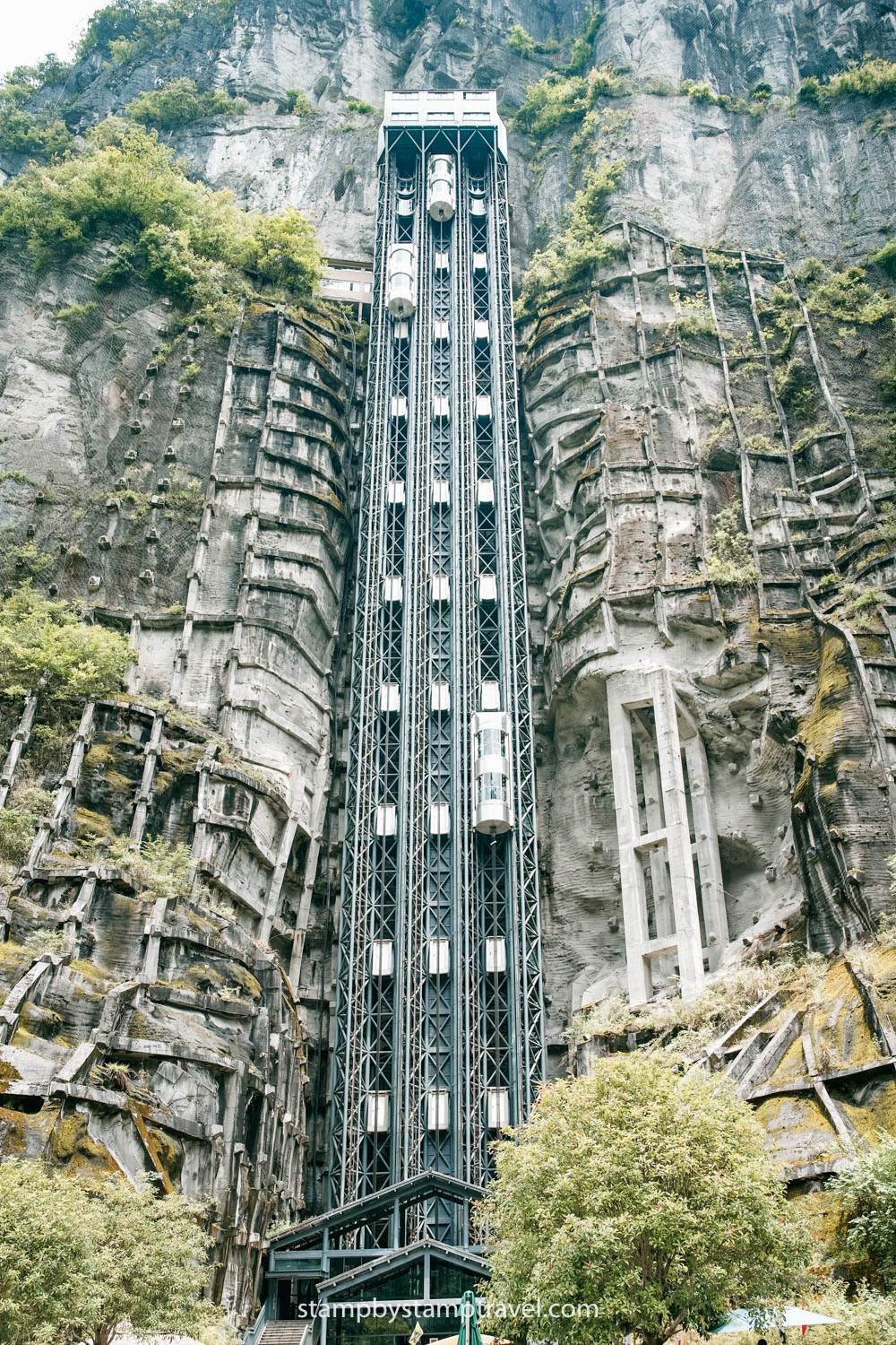 El ascensor de cristal de Wulong